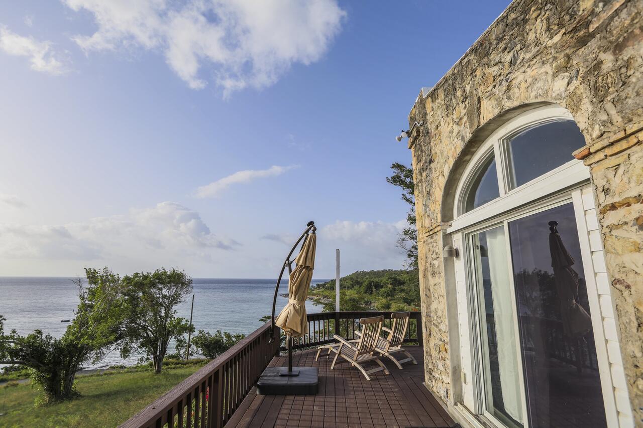 Feather Leaf Inn Frederiksted Экстерьер фото